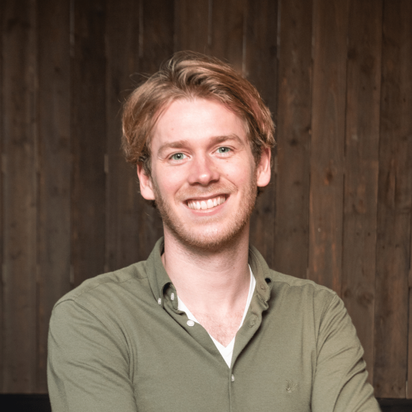Nieuwe accountmanager Axxent Agrarisch: zoon van melkveehouder met ruime werkervaring in de agrarische sector. Maak kennis met Jeroen Reilink!